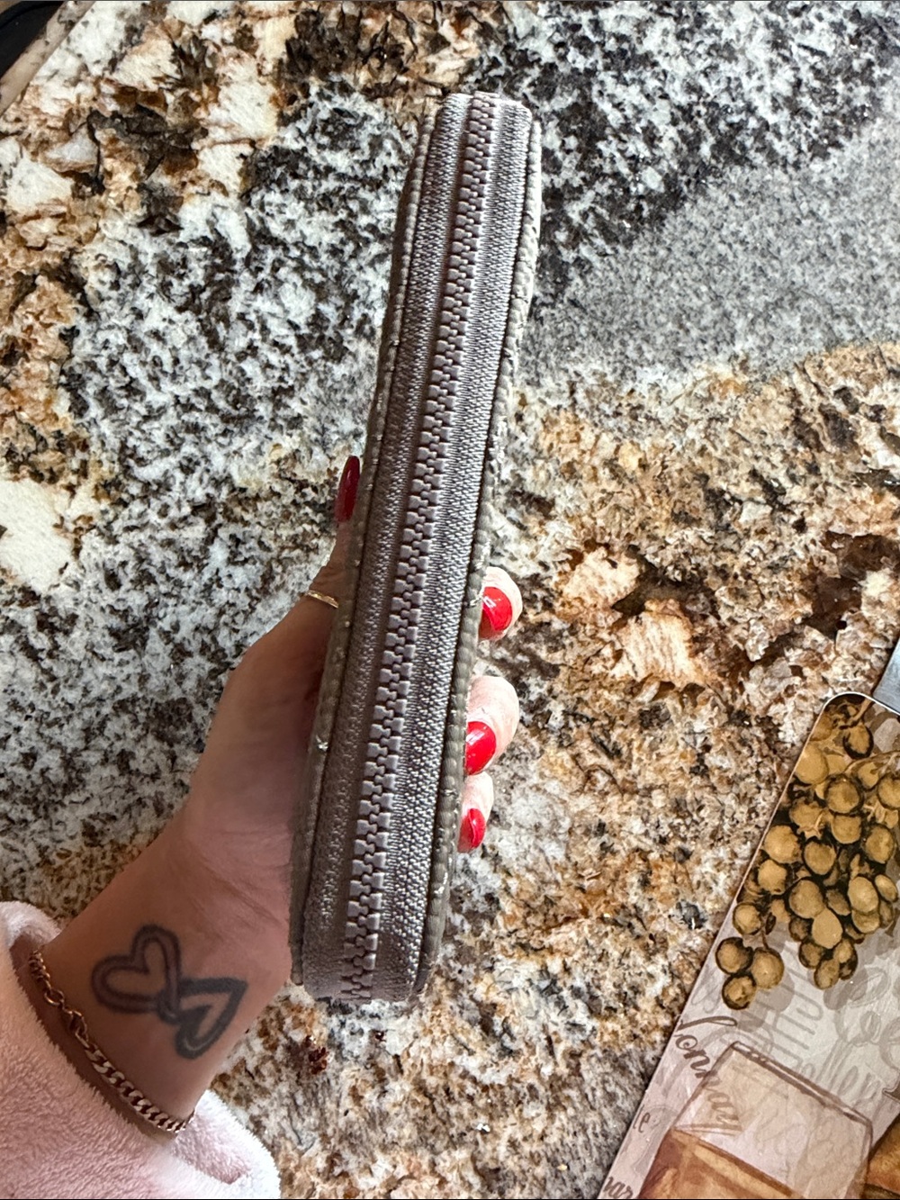 Marc by Marc Jacobs Quilted Taupe Zip Wallet with Logo Plaque - Picture 5 of 15
